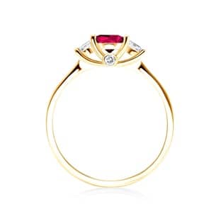 Sapphire Rings: Three-Stone